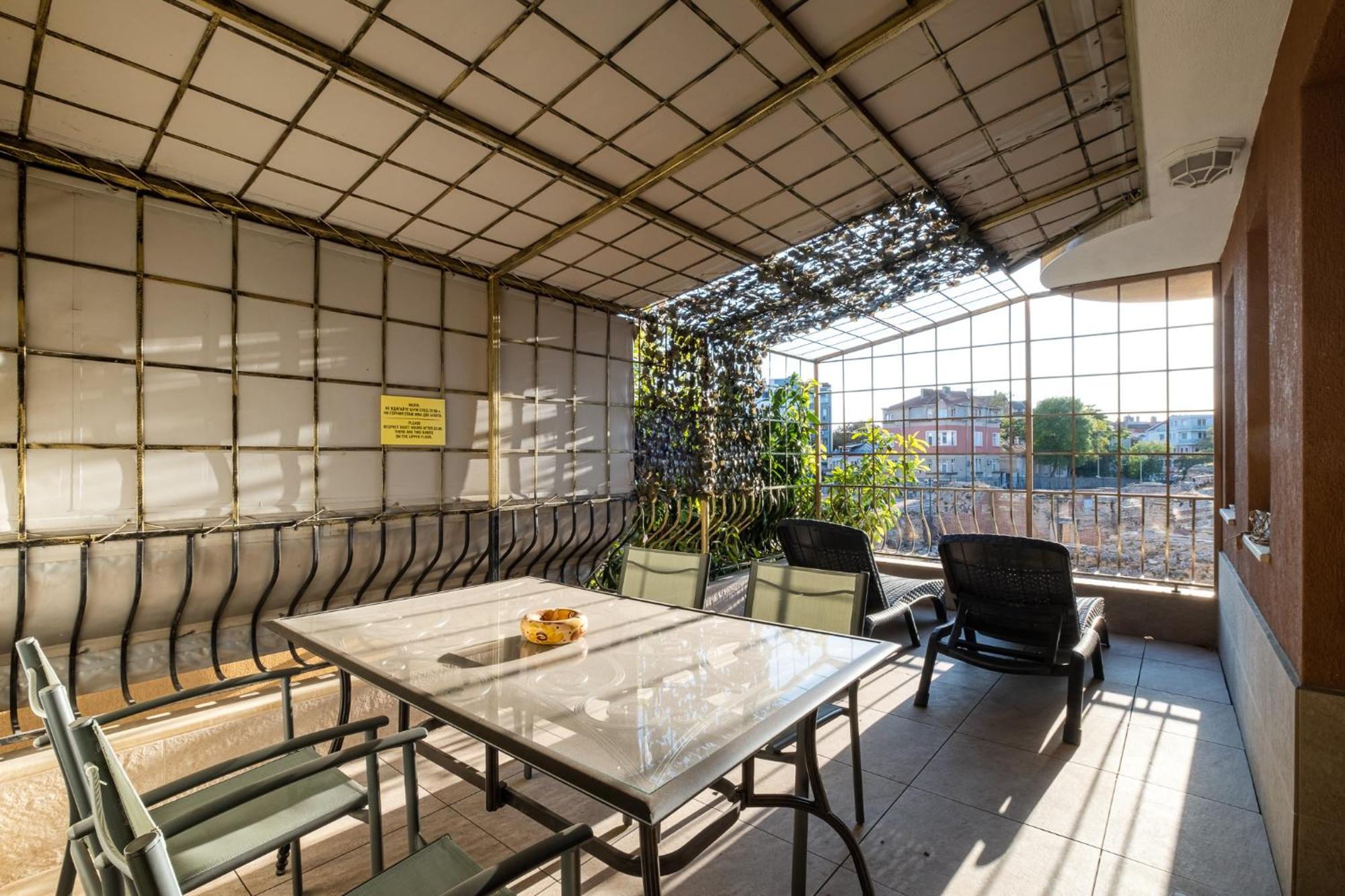 Roman Thermae 2Bdrm Sunny Apartment Варна Екстериор снимка