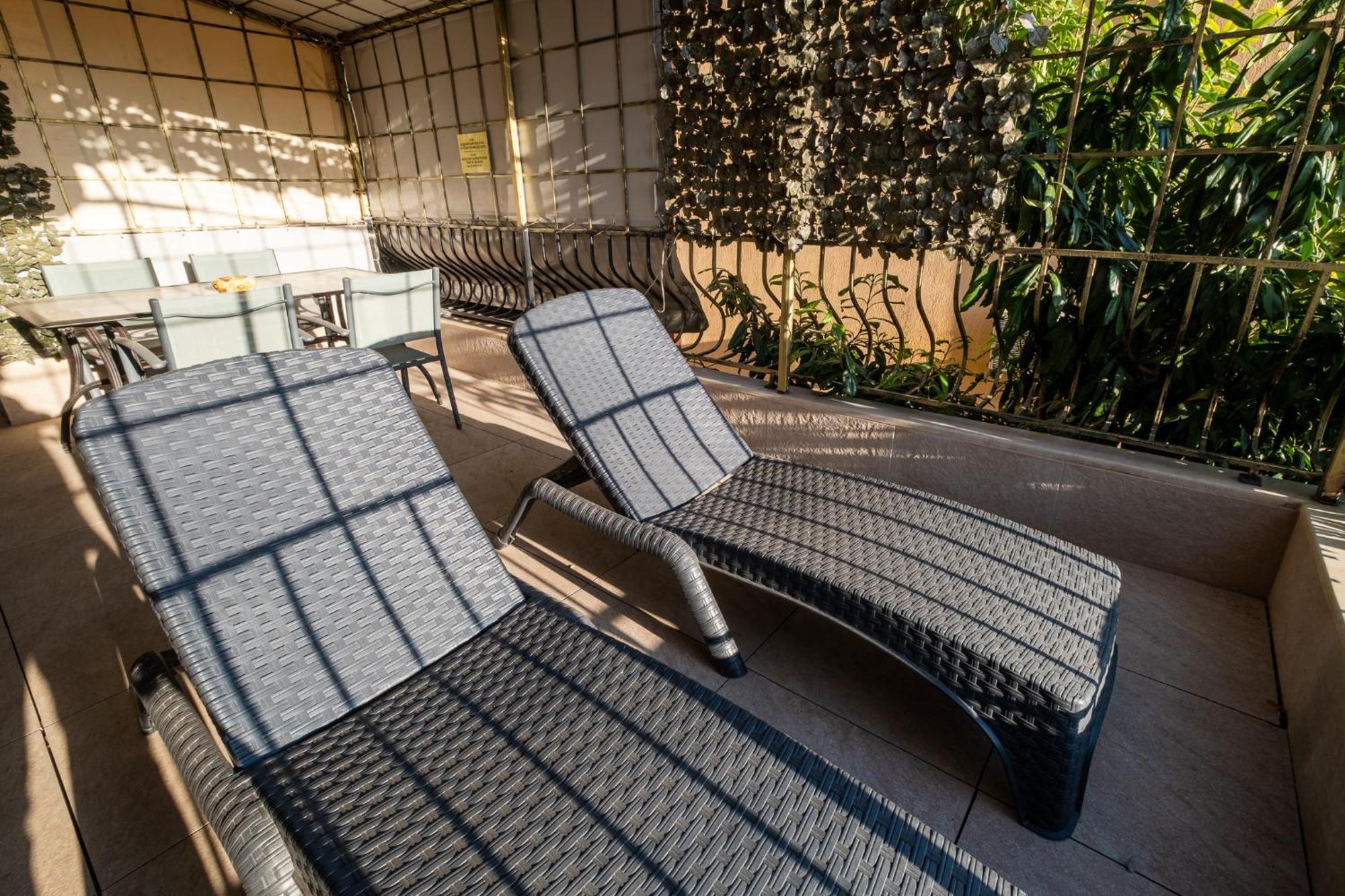 Roman Thermae 2Bdrm Sunny Apartment Варна Екстериор снимка
