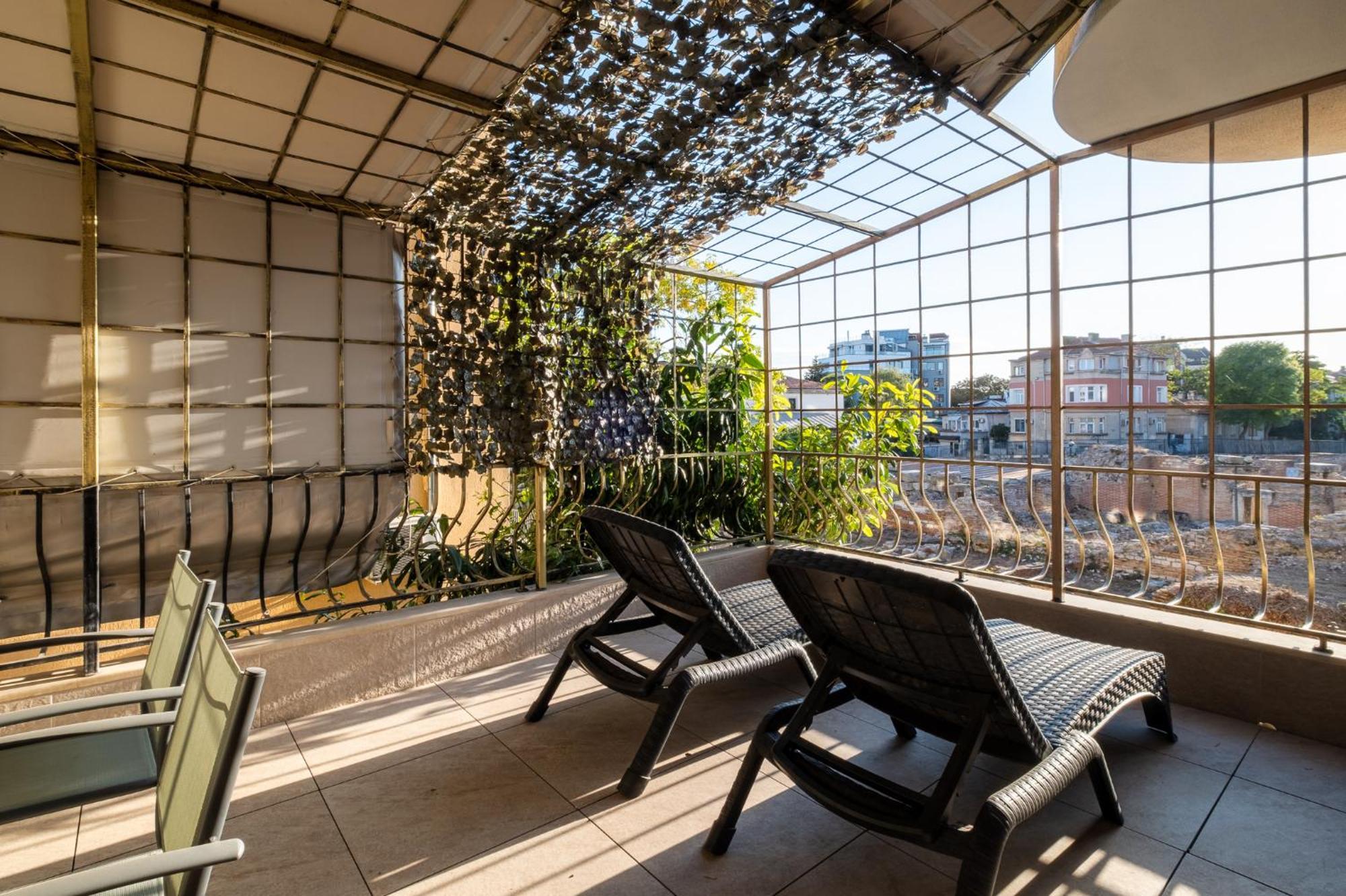 Roman Thermae 2Bdrm Sunny Apartment Варна Екстериор снимка