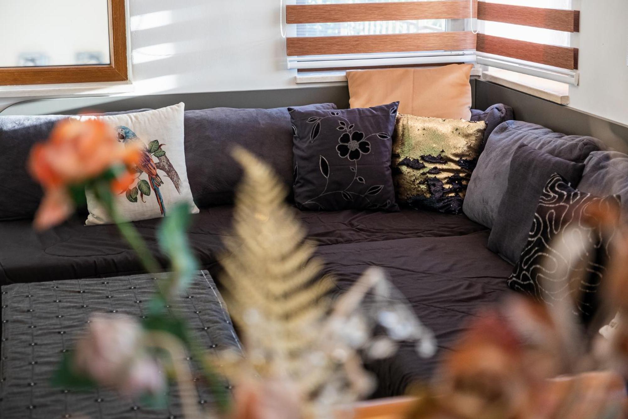 Roman Thermae 2Bdrm Sunny Apartment Варна Екстериор снимка