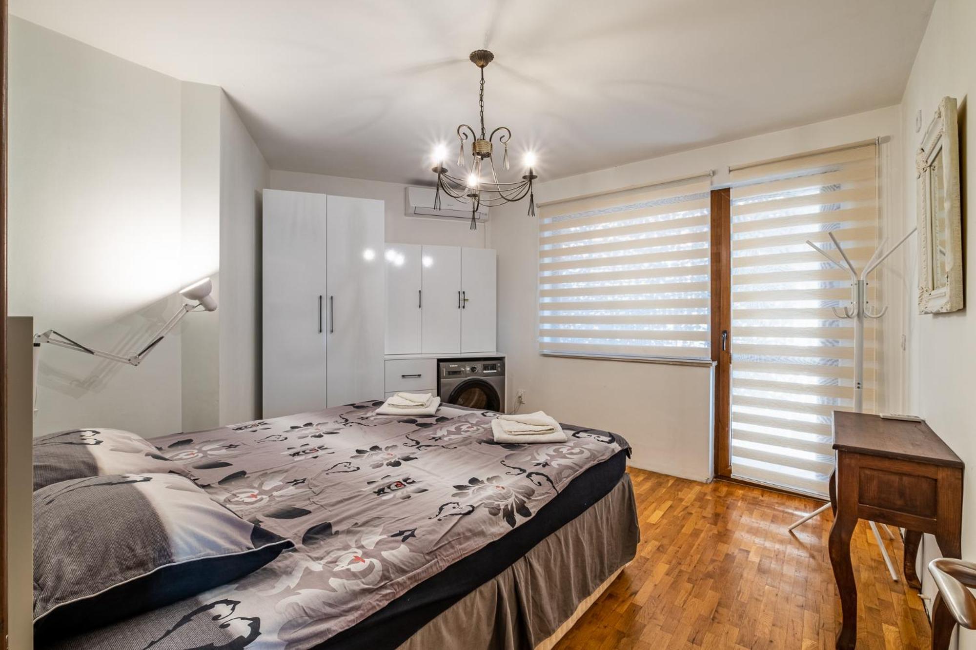 Roman Thermae 2Bdrm Sunny Apartment Варна Екстериор снимка